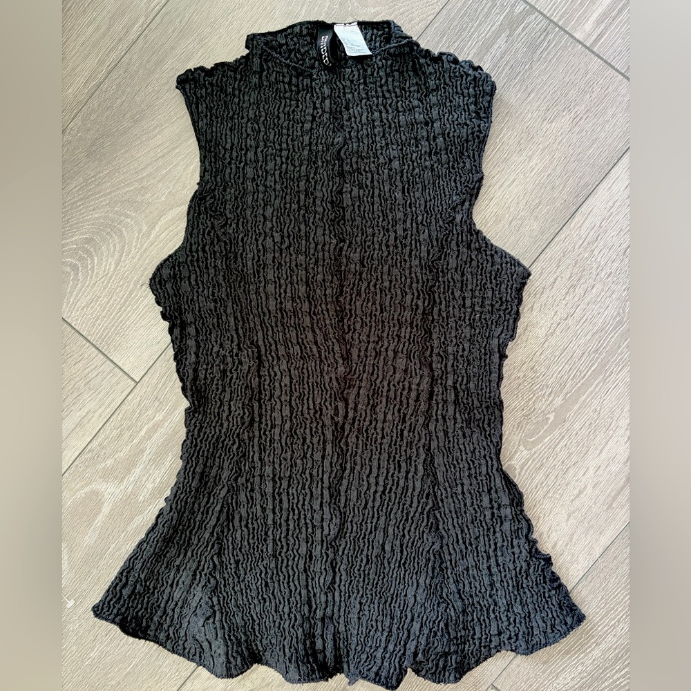 πCrinkle Mockneck - Picture 2 of 2